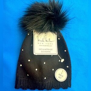 NWT- Nicole Miller hat and mitten set